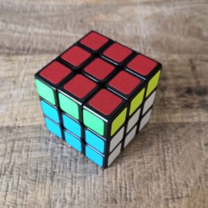 Rubik's cube 3x3 avant dernière étape