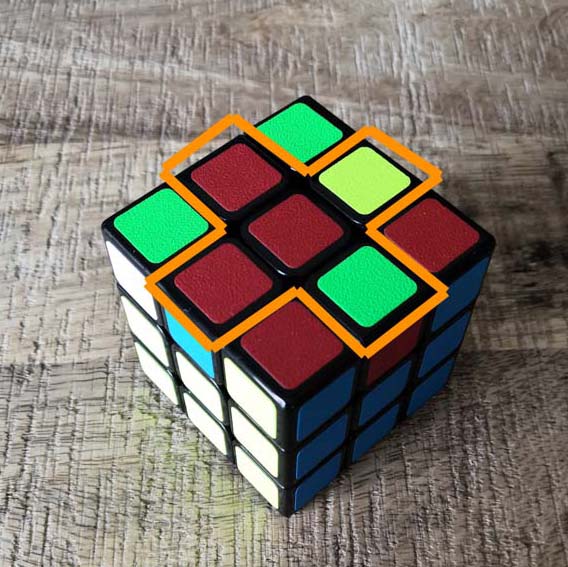 Rubik's cube 3x3 reconstitution de la croix