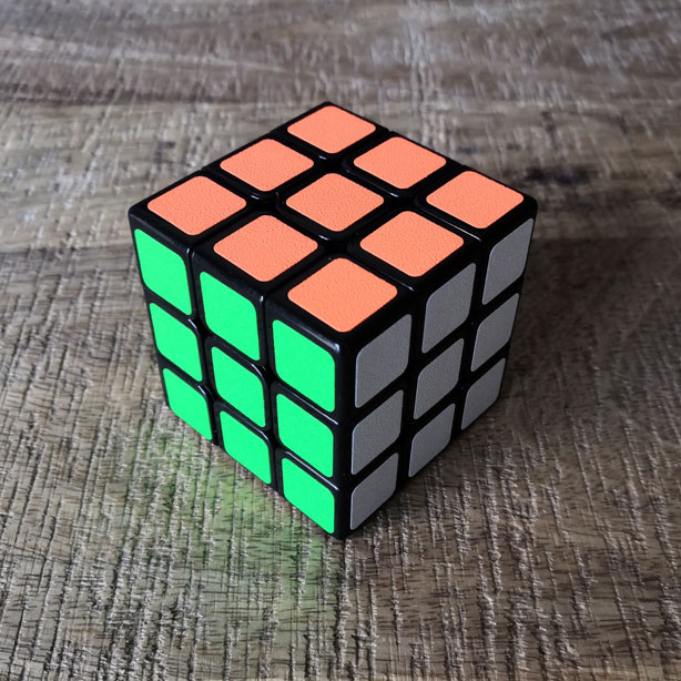 Rubik's cube 3x3 résolu